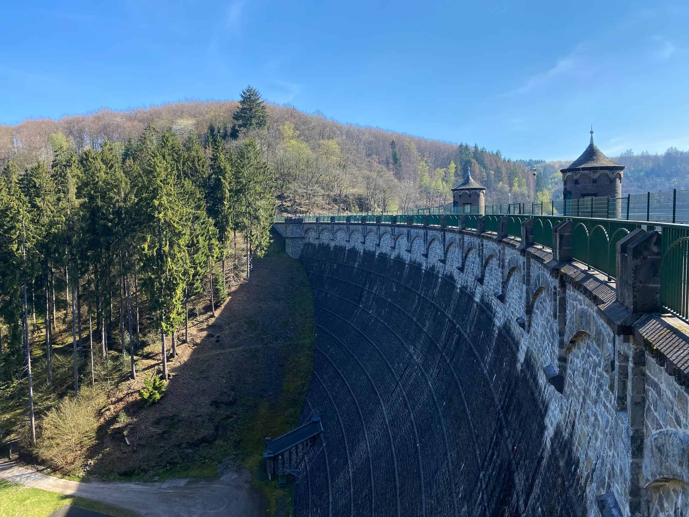 Sengbachtalsperre in Solingen - Walk and Wonder