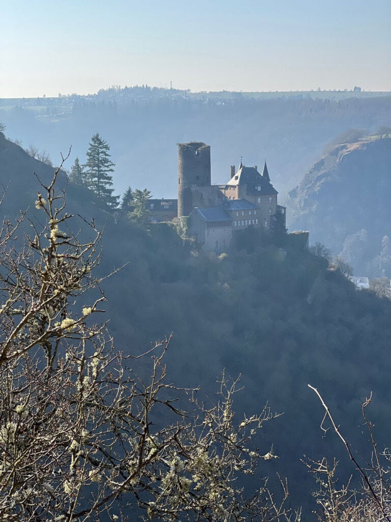 Burg Katz bei Wanderung am Mittelrhein - Walk and Wonder