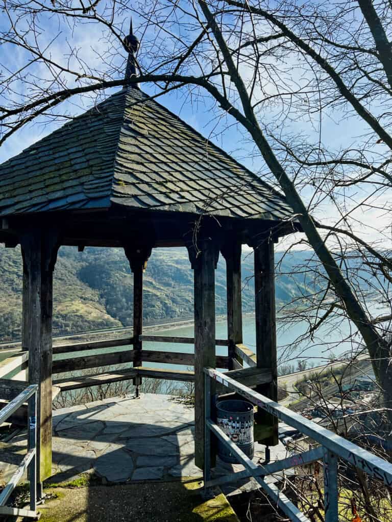 Wanderung in Oberwesel an der Burg - Walk and Wonder